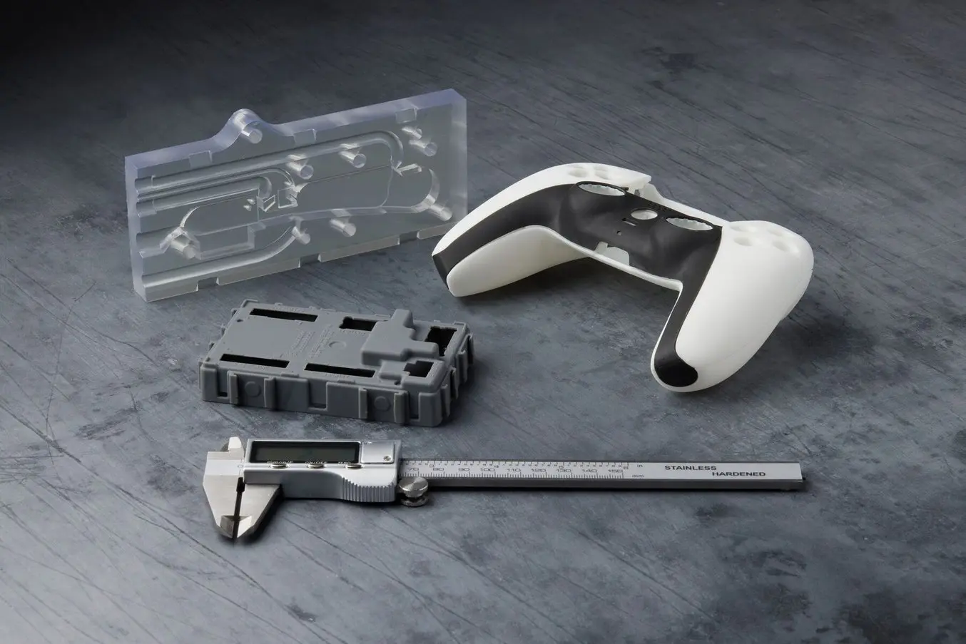3D-gedruckte Teile: Gaming Controller, Elektronikgehäuse und Urethanform
