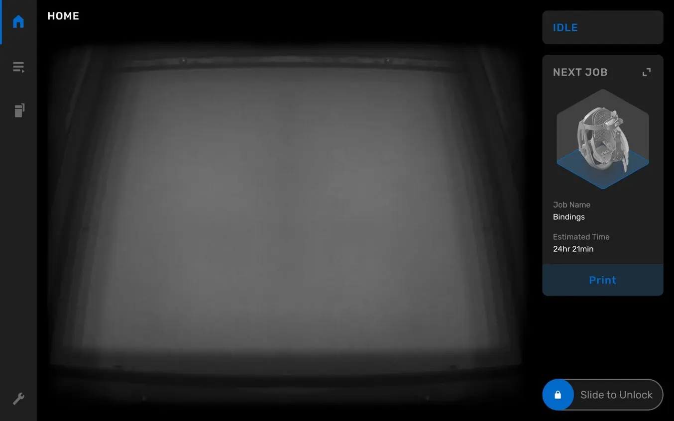 Sur les imprimantes de la série Fuse, l’écran tactile affiche une vidéo en direct du lit de poudre pendant l’impression, ce qui permet de voir se former chaque nouvelle couche.