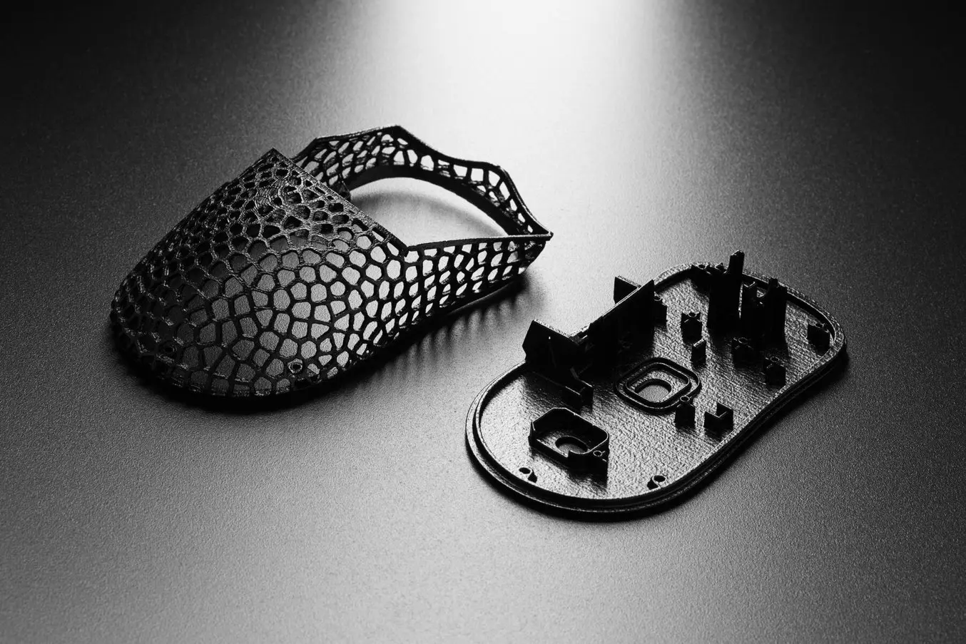 vapor smoothed SLS 3D printed computer mouse