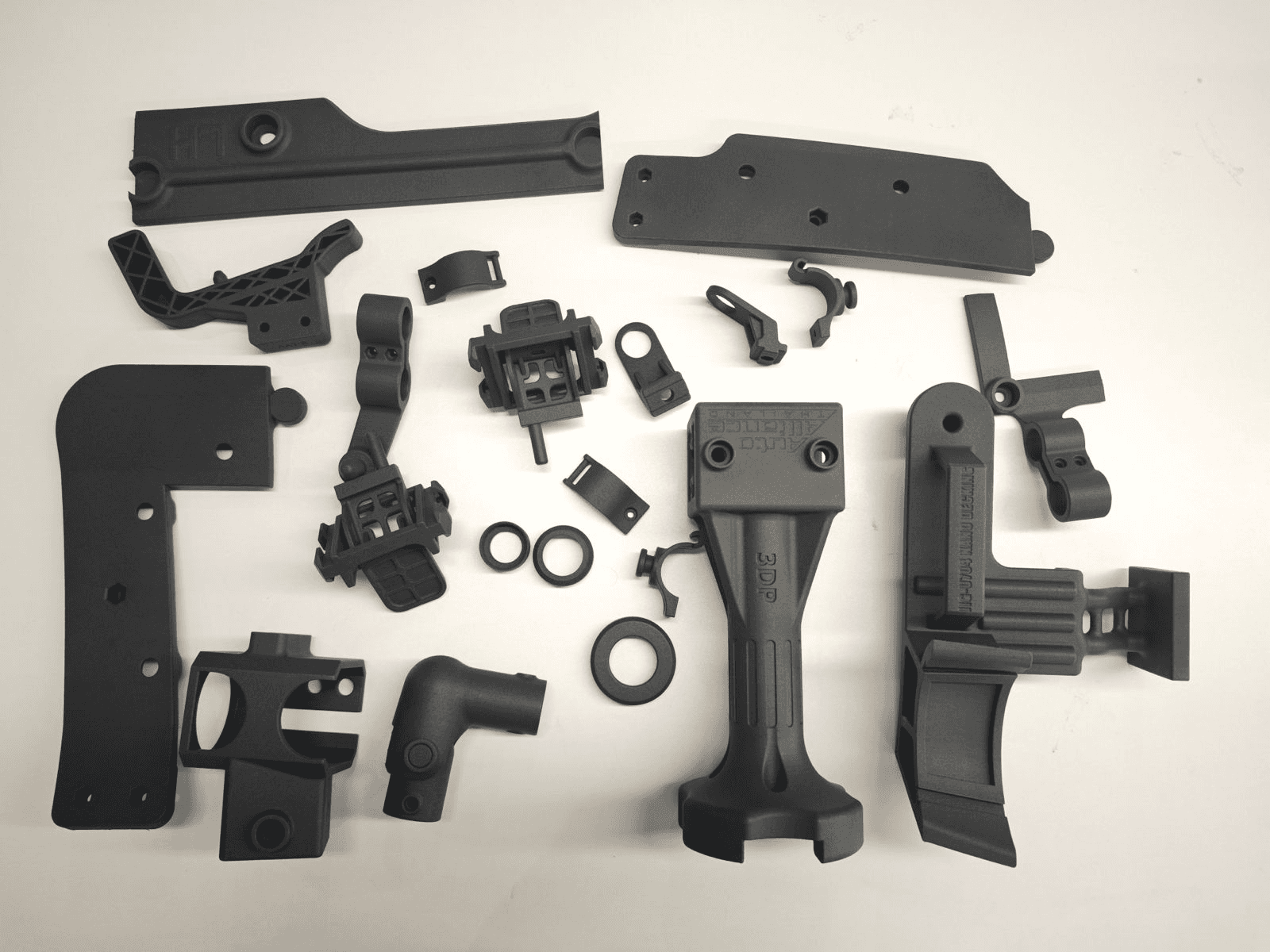 Auto Alliance Thailand Reduces Production Time by 97% With the Formlabs SLS 3D Printing