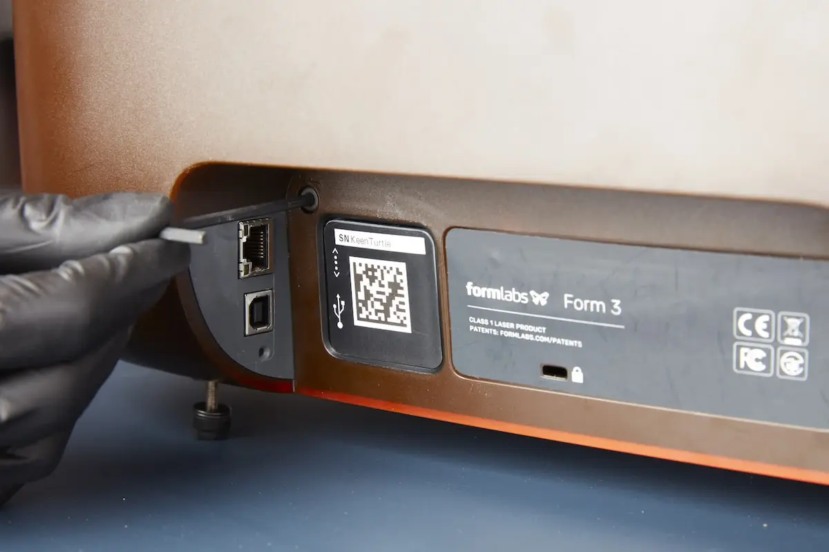f3-rear-shell-screws-external.jpg