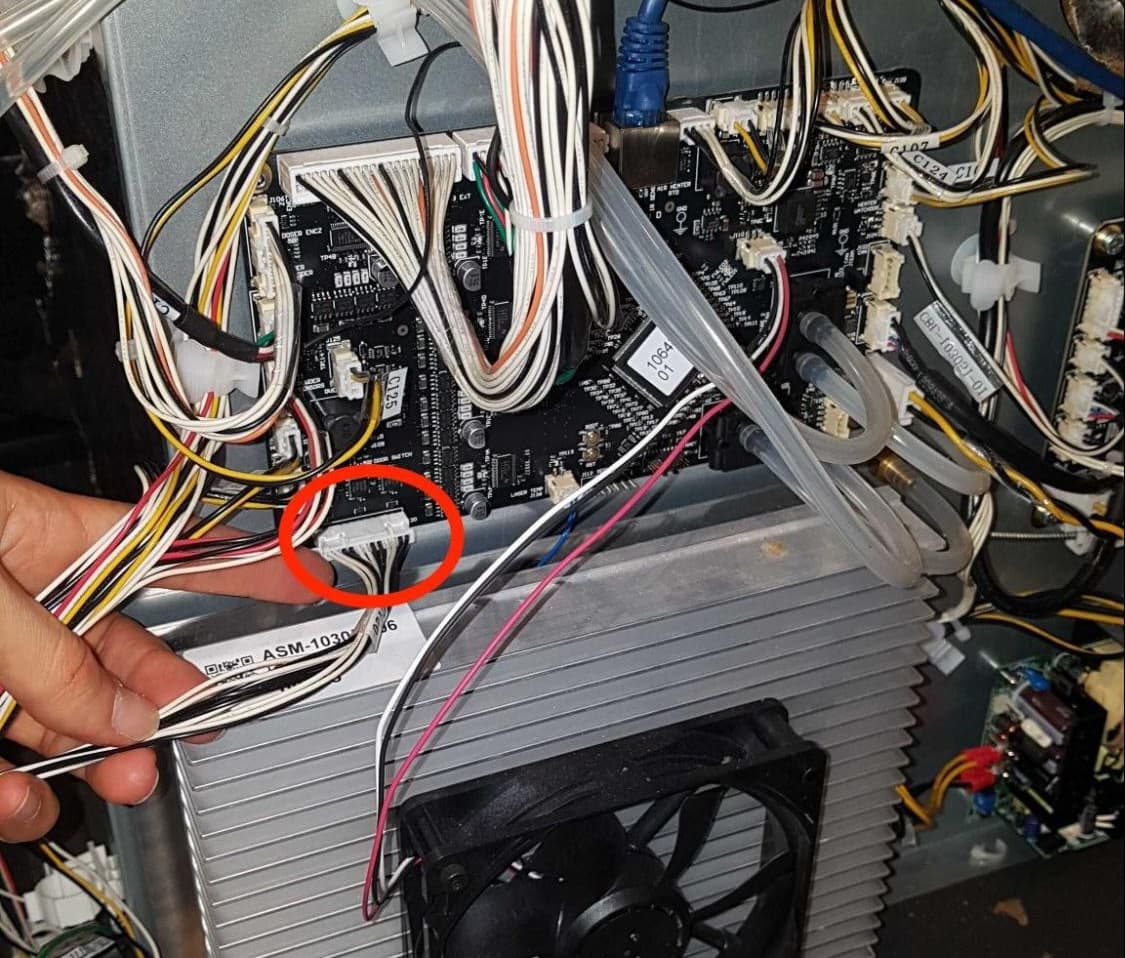 Remove the build chamber socket & cable harness