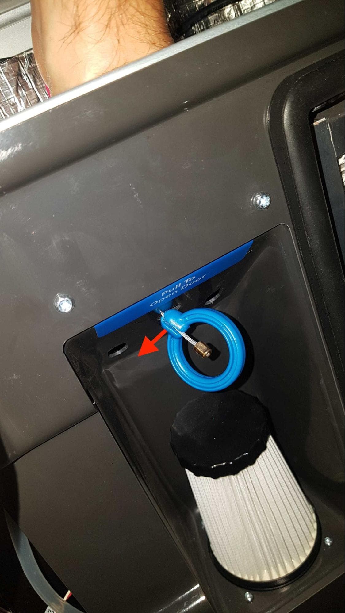 Remove the build chamber socket & cable harness