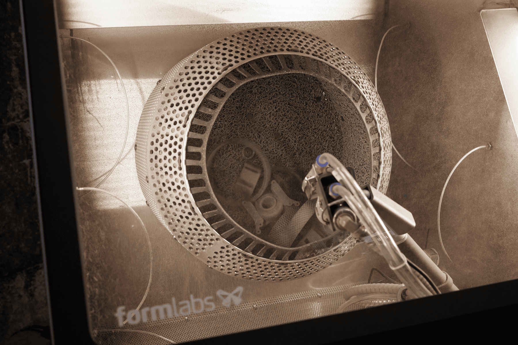 Fuse Blast, the automated media blaster from Formlabs