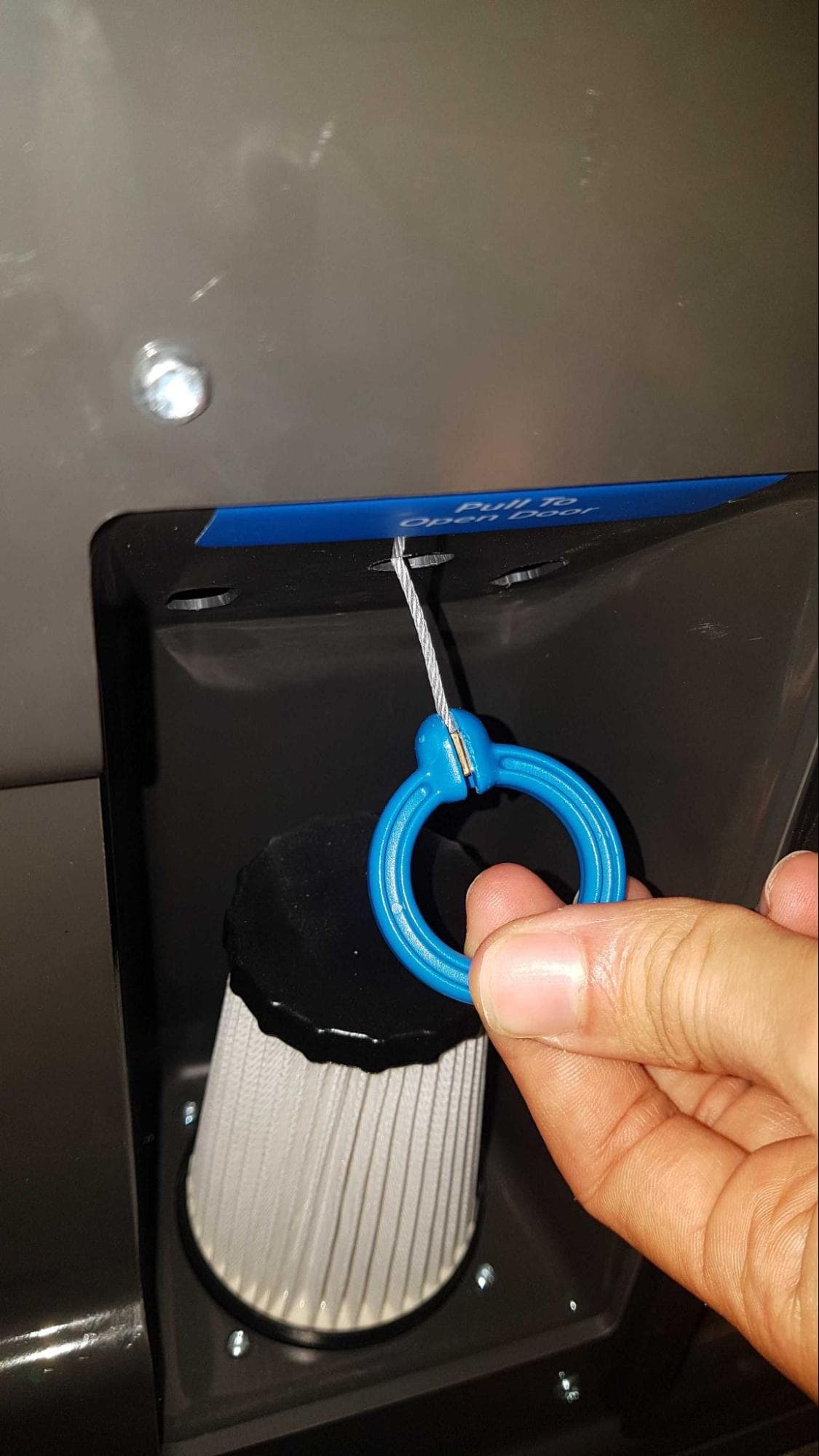 Remove the build chamber socket & cable harness