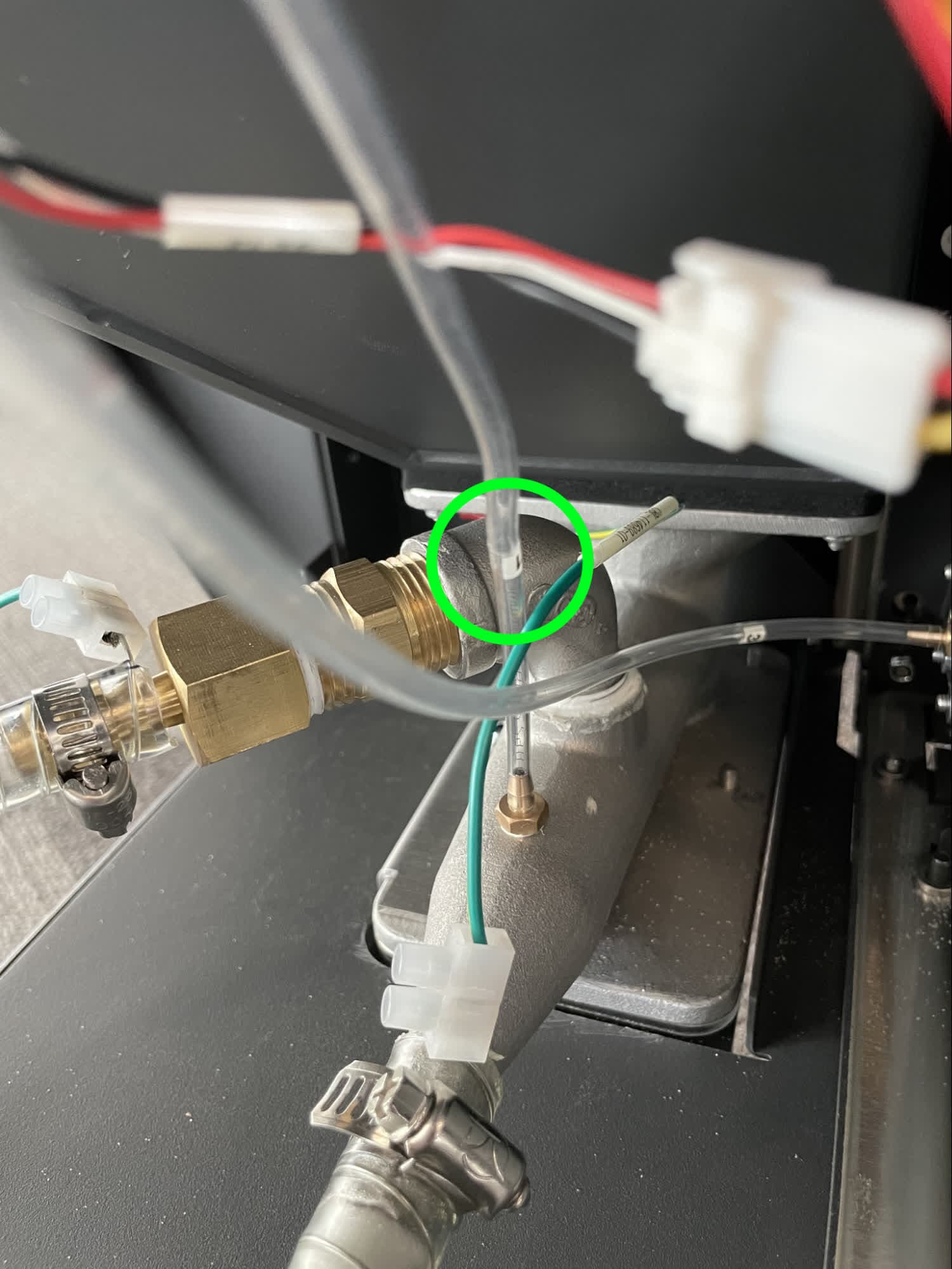 V: Inspecting or Replacing the Pressure Tap Tubes