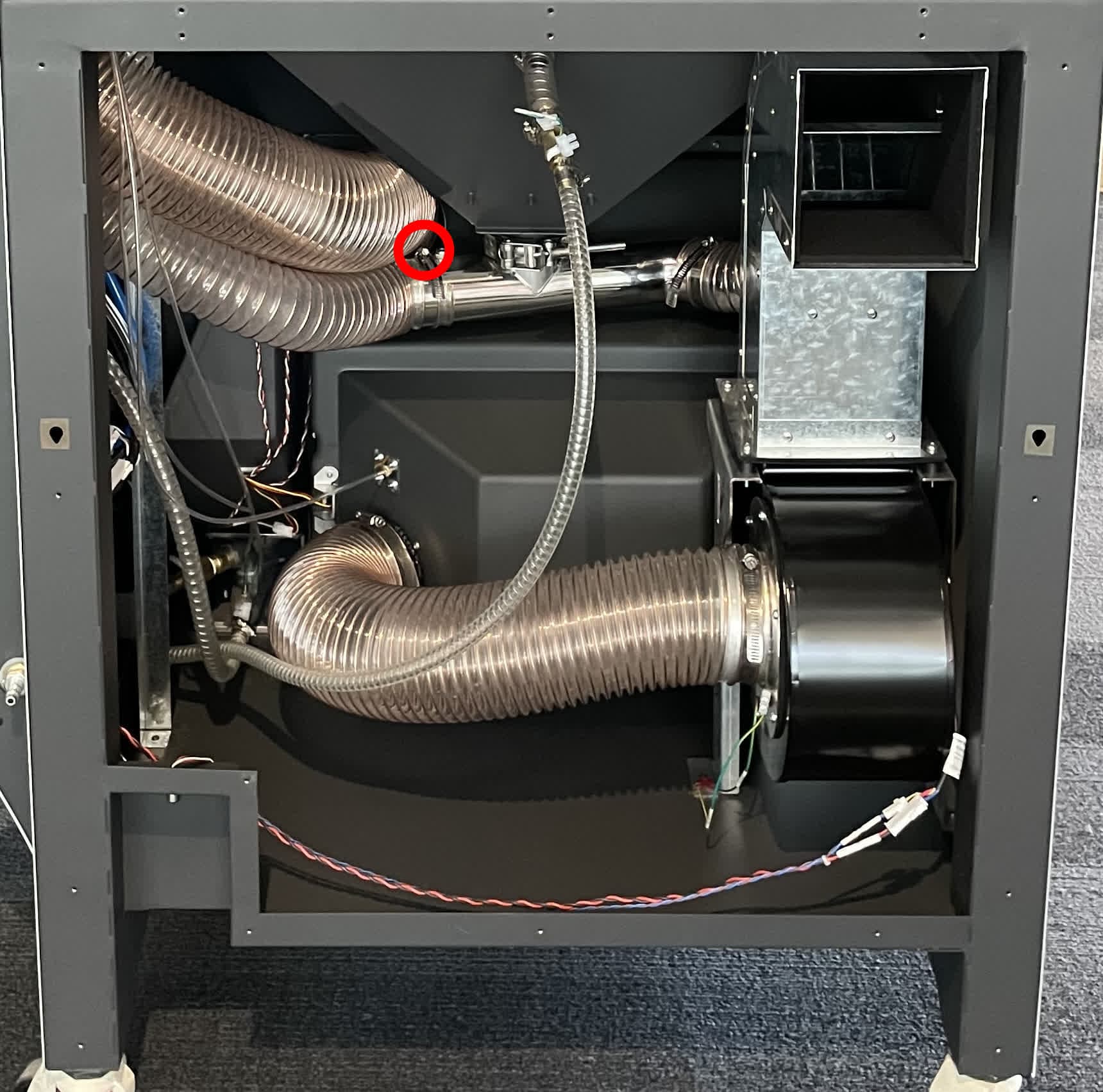 III Inspecting or Replacing the Air Handling Tubing