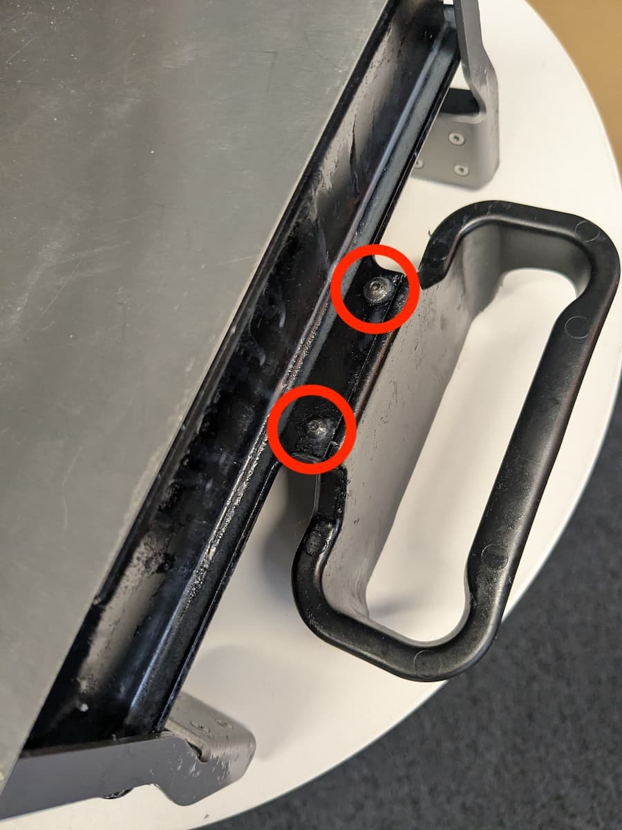 Step 1: Remove the build platform handle retention screws