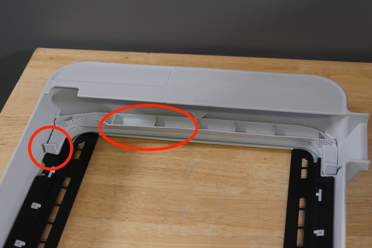 Incorrectly-installed debris catcher