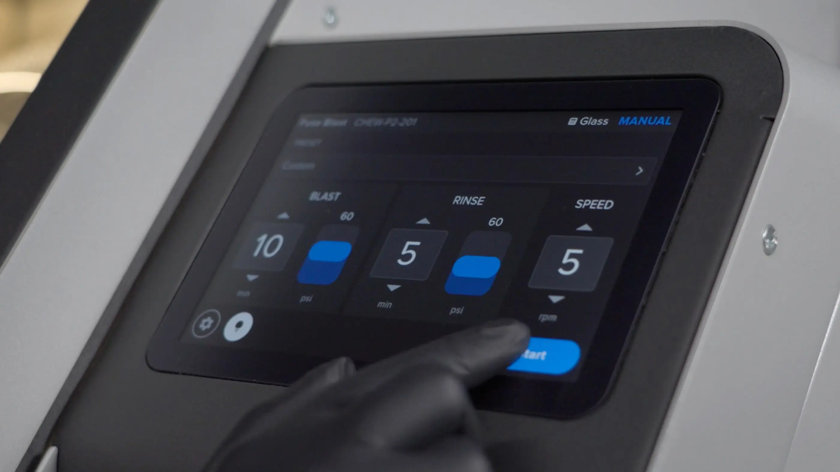 Fuse Blast, the automated media blaster from Formlabs