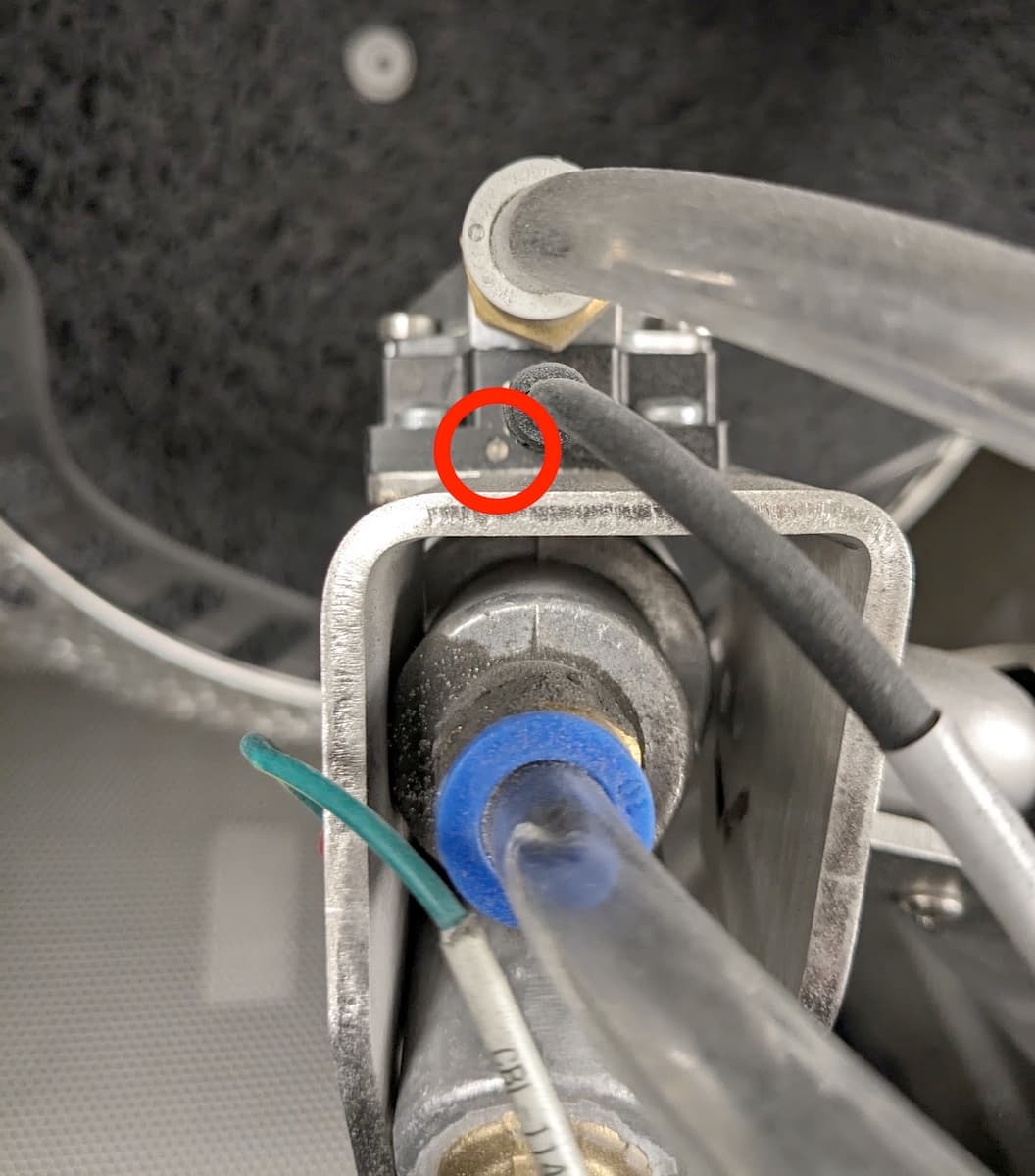 Ionizer status LED on a Fuse Blast