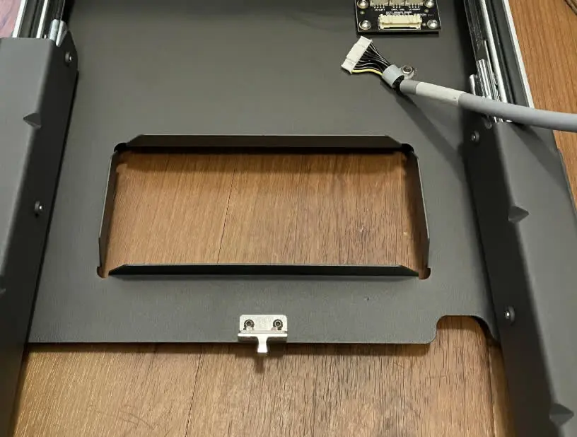 Replacing the Grab Latch and Bracket