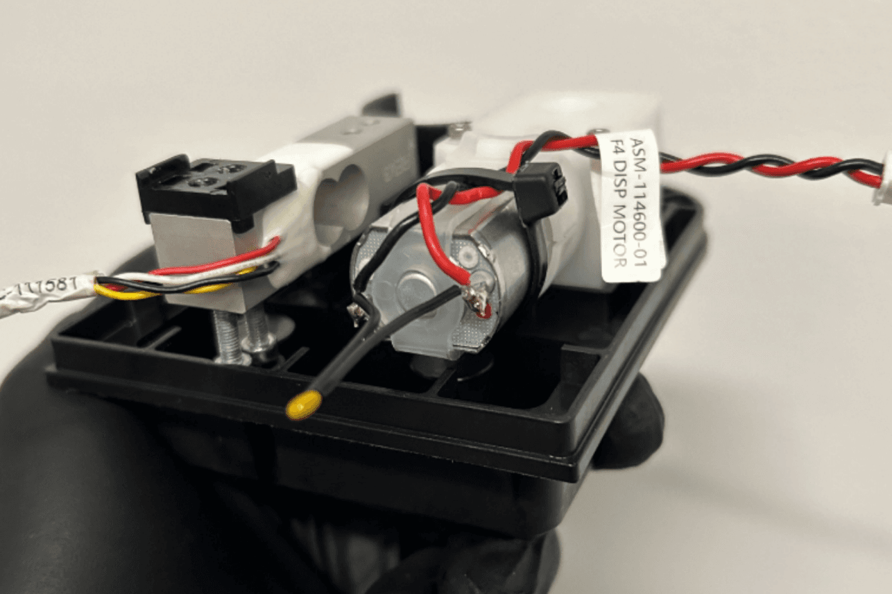 Check the cartridge floor dispense motor wires