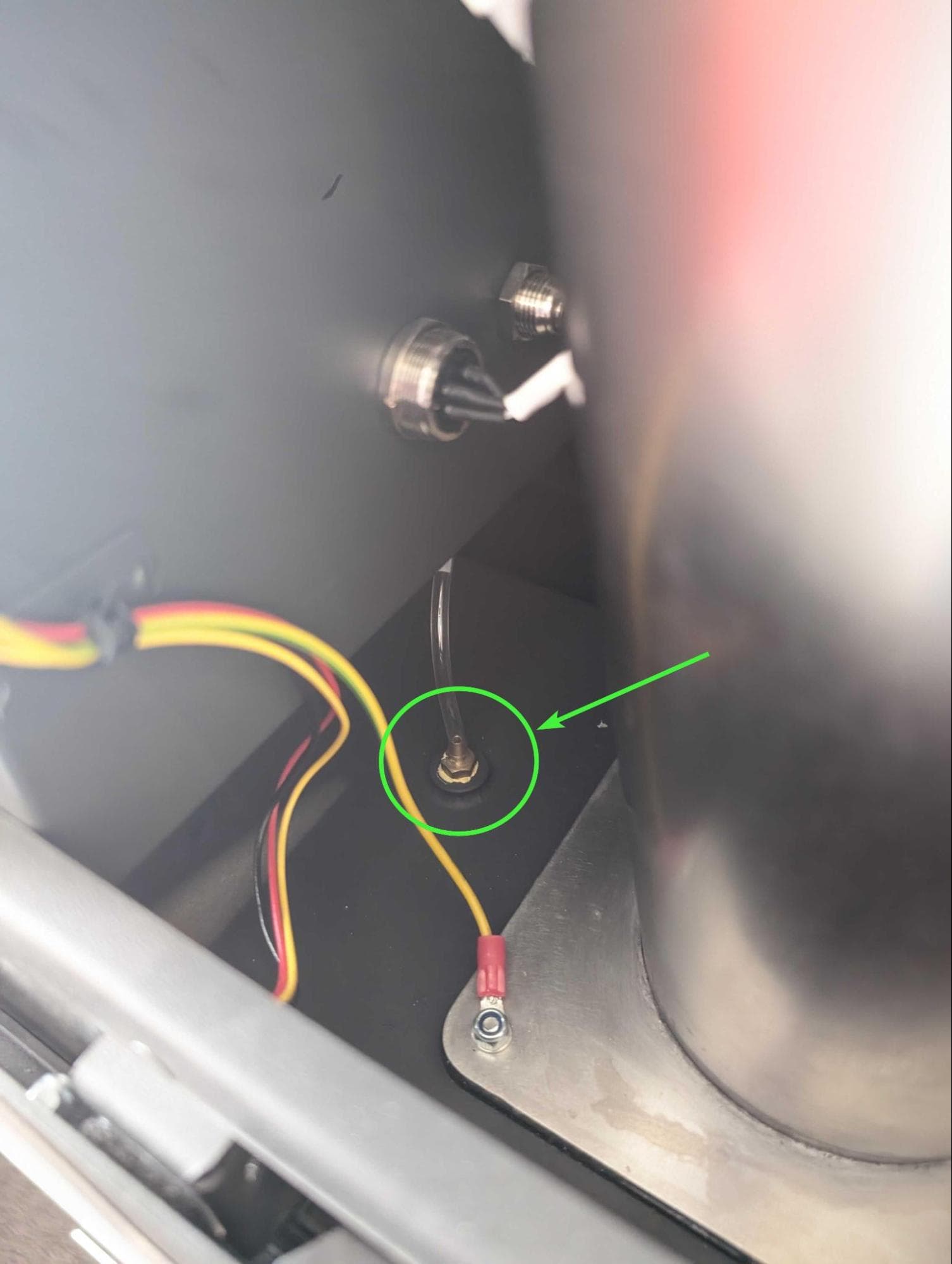 V: Inspecting or Replacing the Pressure Tap Tubes
