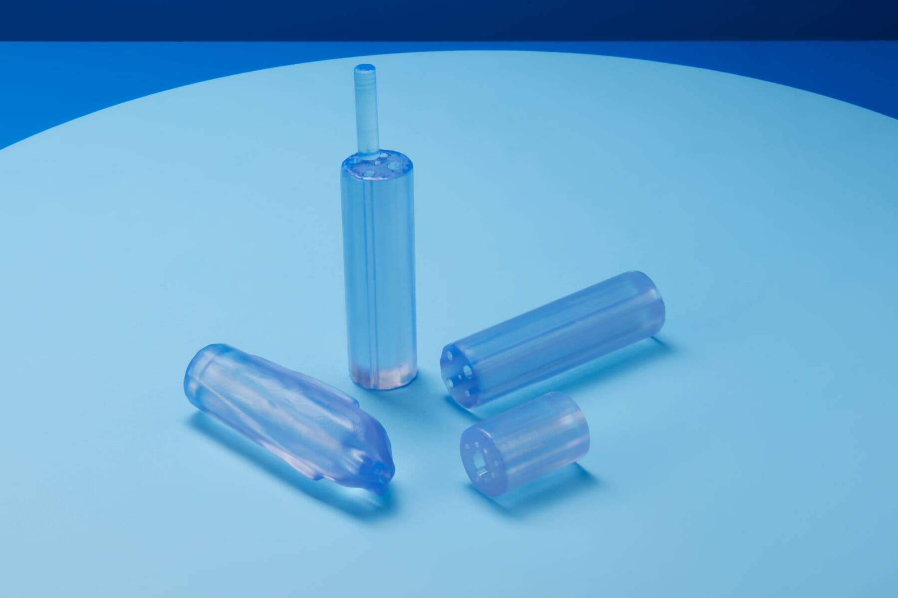 Intracavitary and interstitial bolus devices