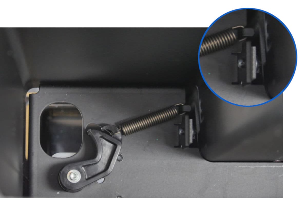 Closeup of the Form 2, Form 3/3B, and Form 3L/3BL cartridge floor with an inset of the spring fingers