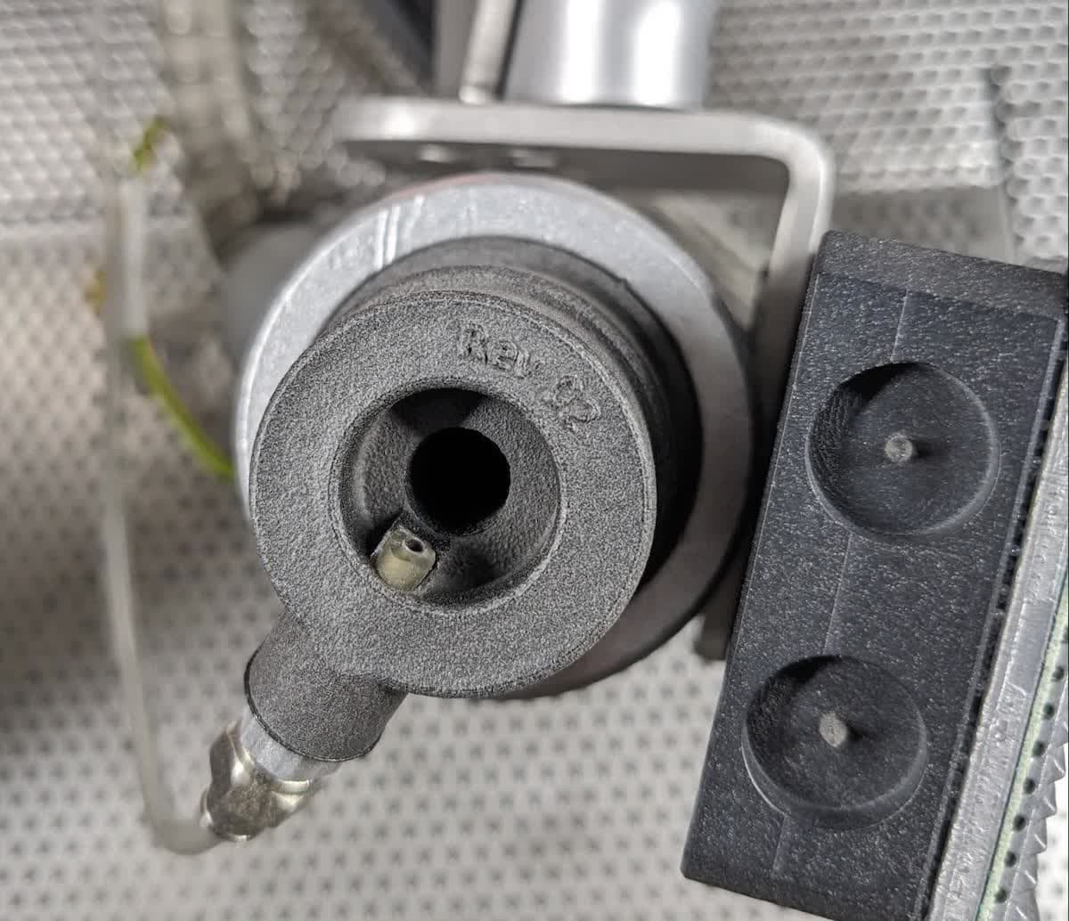 Fuse Blast Polishing System injection needle