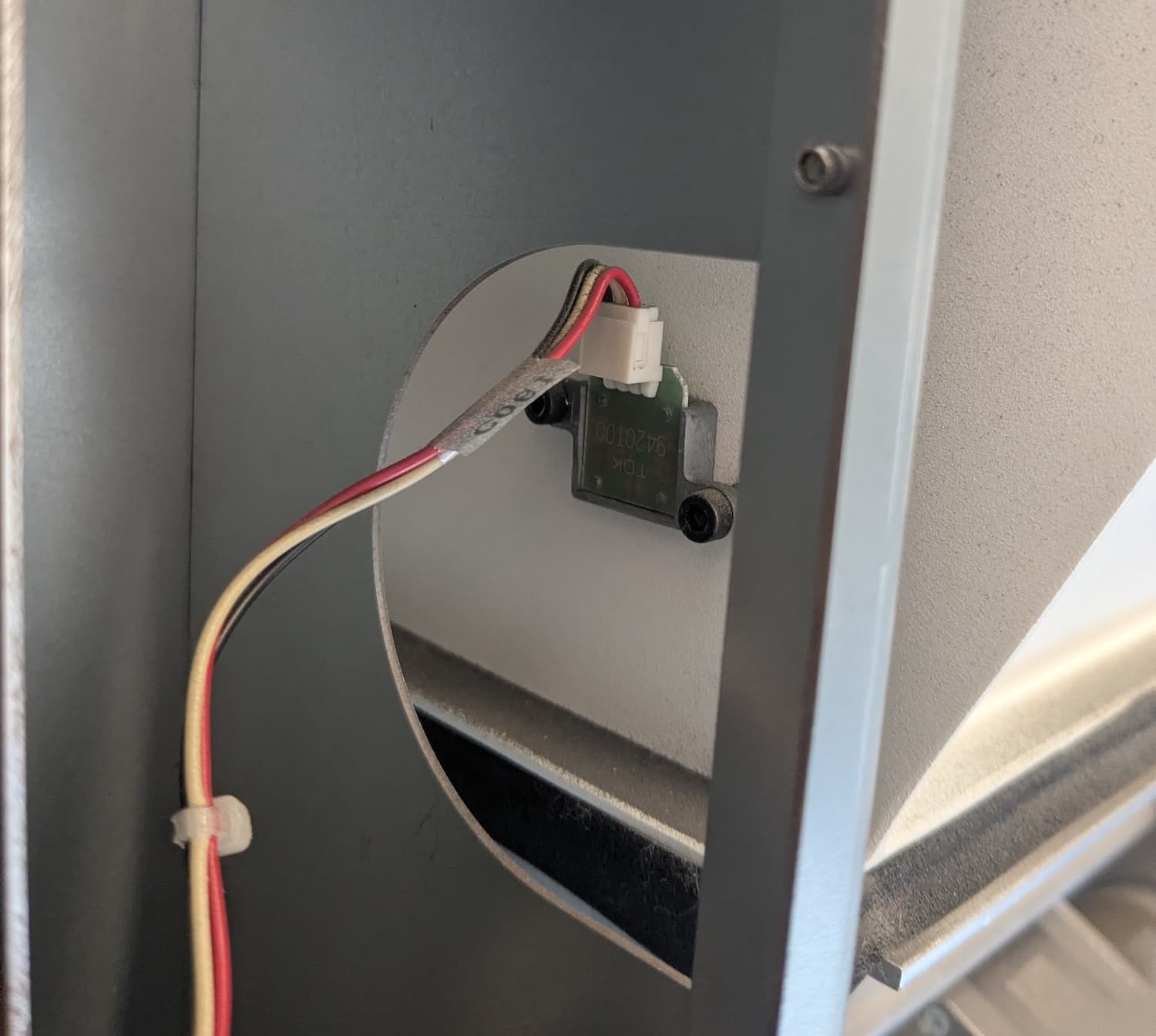 ステップ1:パウダーセンサーの位置を確認する