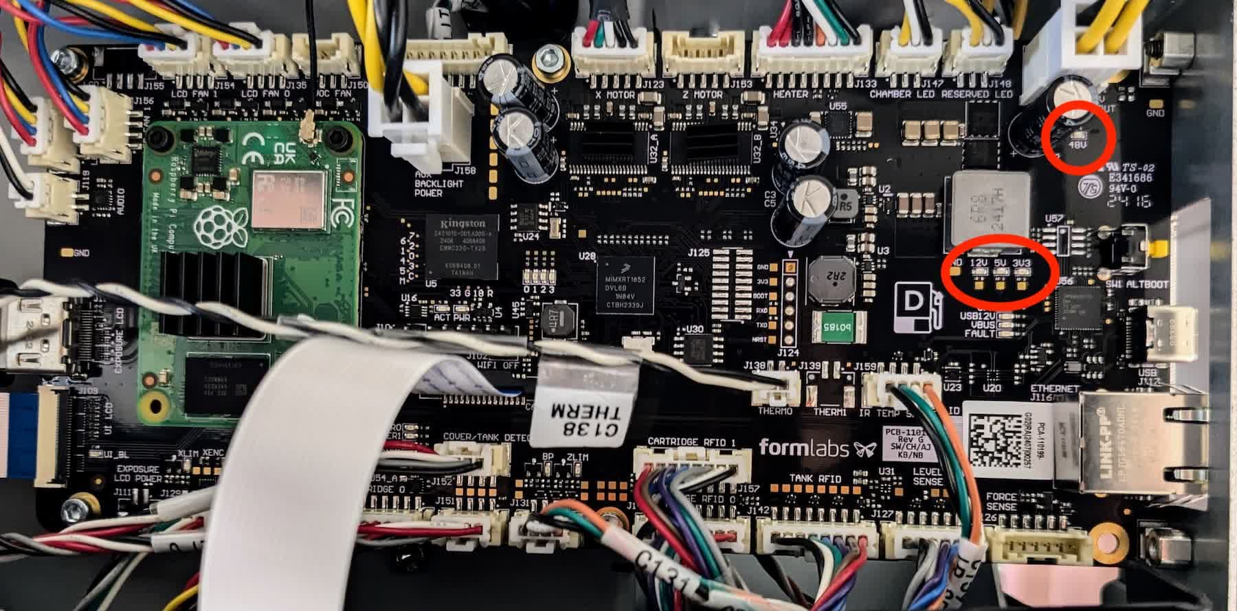 Power indicator LEDs on the Form 4 and Form 4L generation motherboard