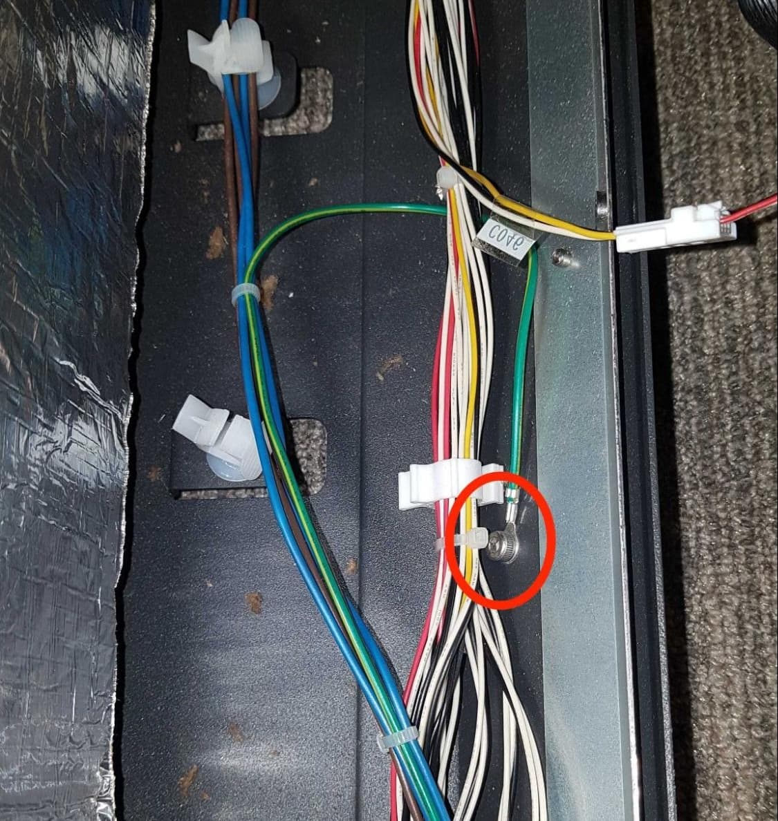 Install the new build chamber socket & cable harness