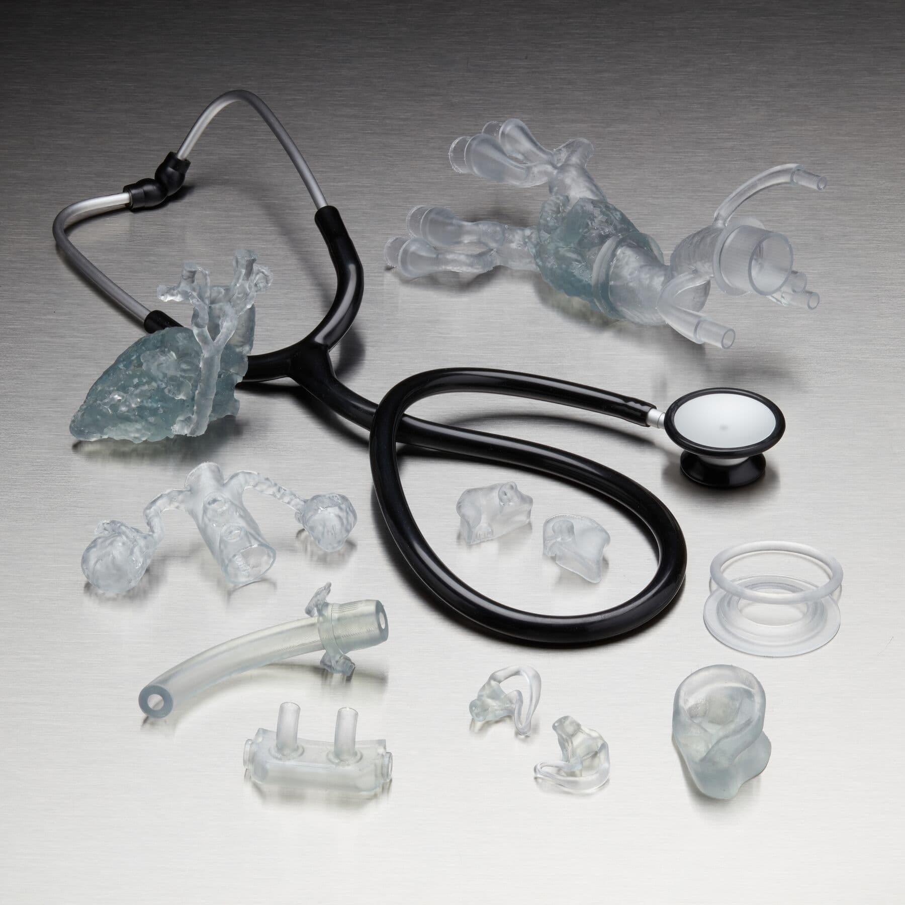 BioMed Flex 80Aレジンで造形した医療機器部品の一例