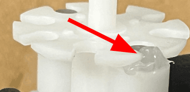 Lubricate the resin pump 1