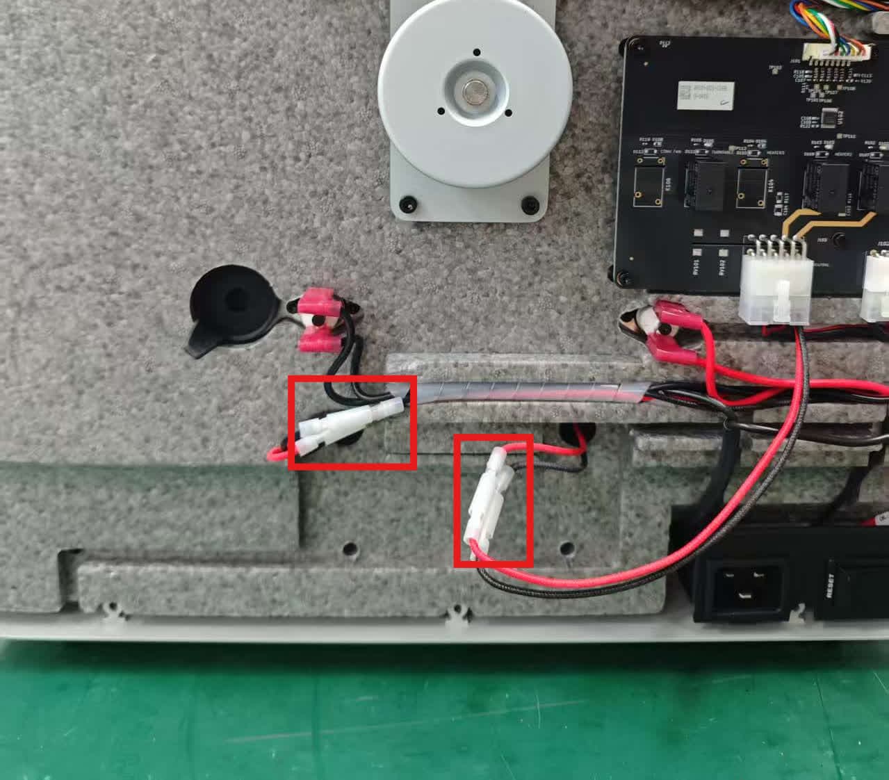 ステップ2:ヒーターの接続を解除する