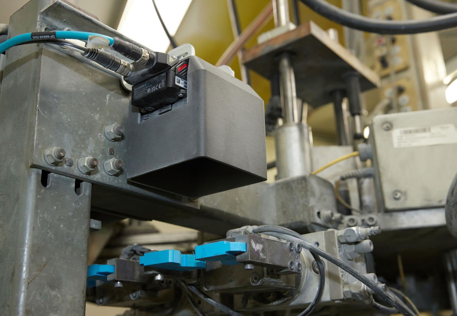 eaton camera housing
