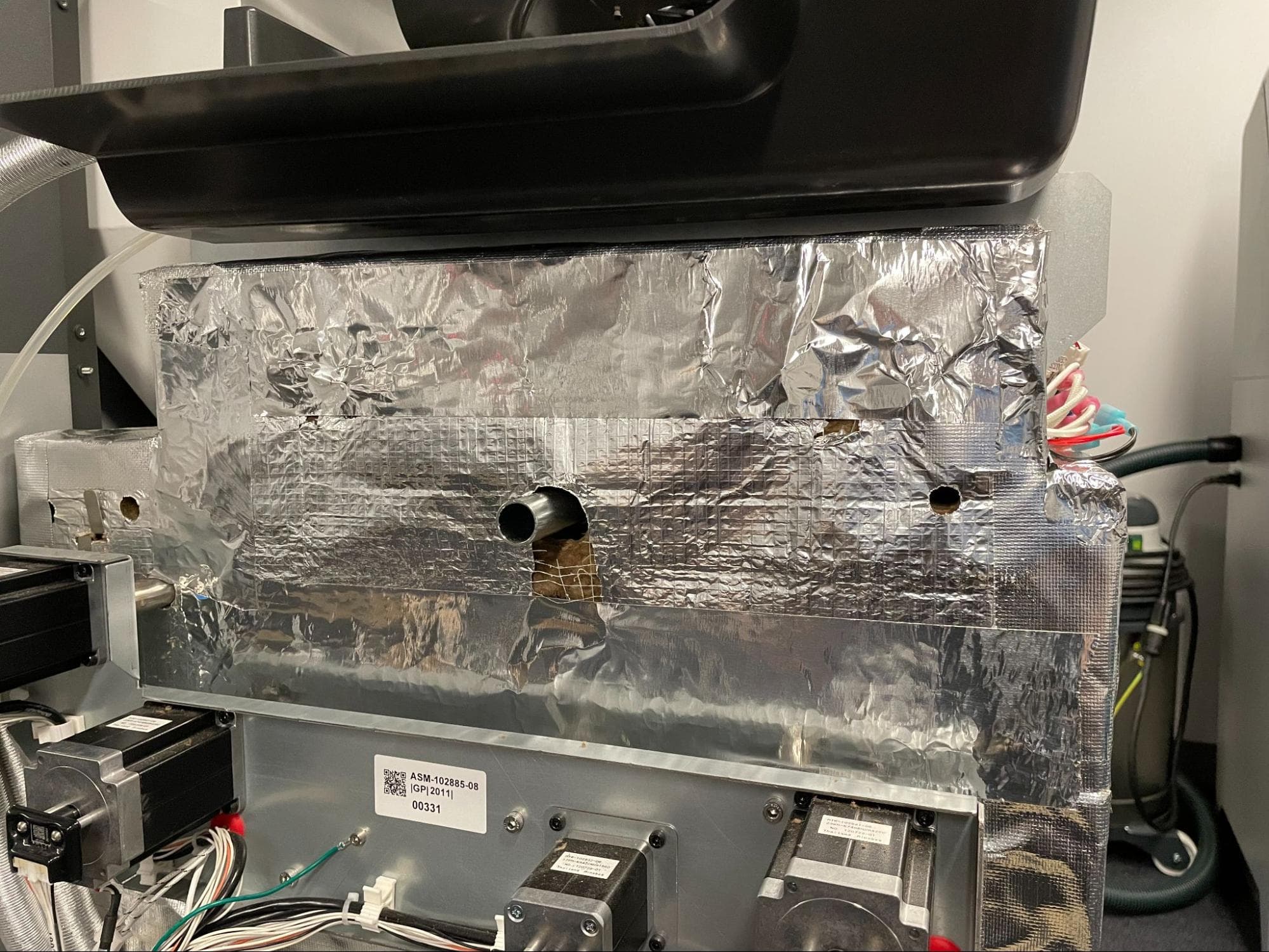 Replace the inner rear and insulation panels
