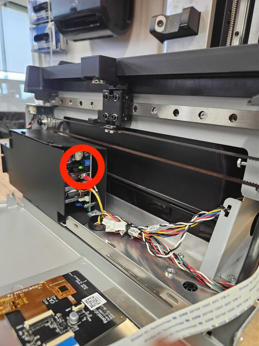 Power supply LED on a Form 4 generation printer