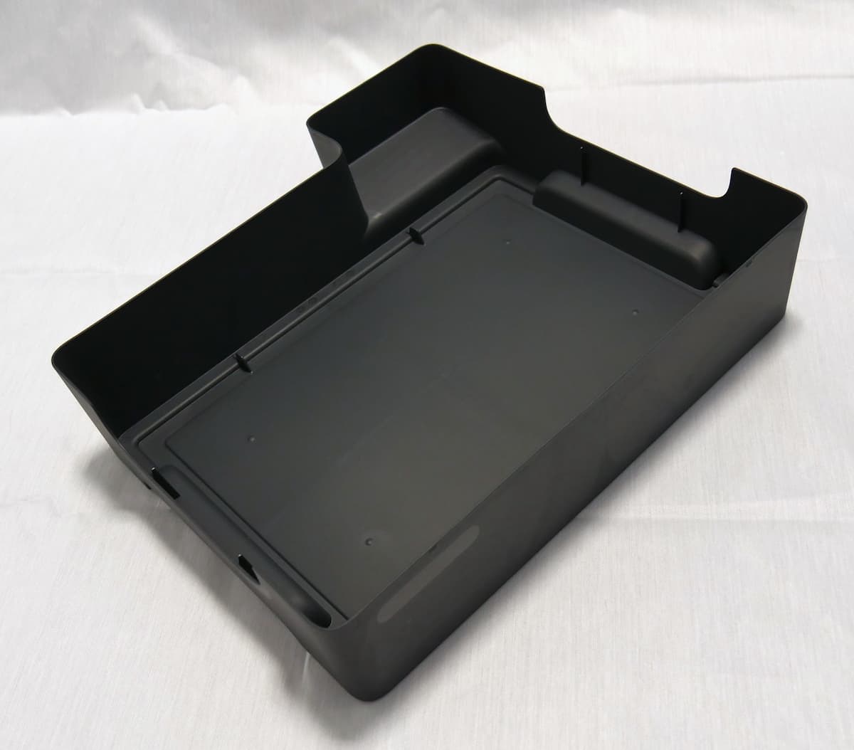 黒いポリプロピレンで作られたForm 3/Form 3B用タンクケース