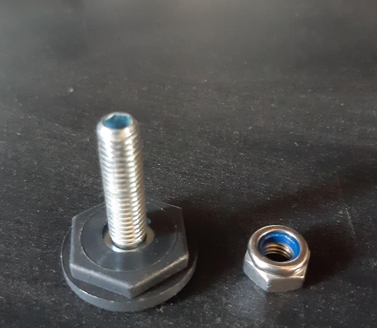 Form 3L leveling foot replacement part