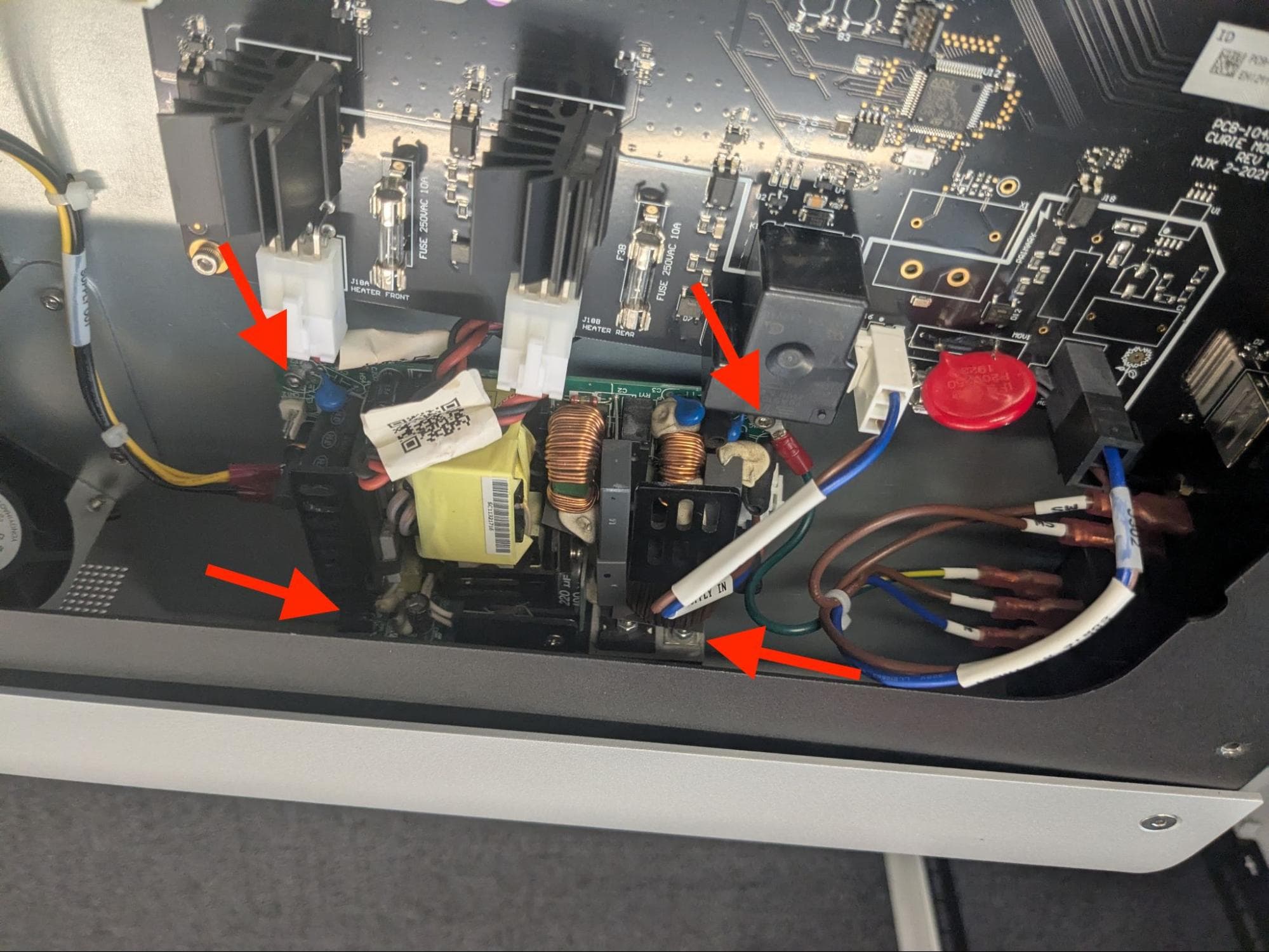 ステップ2:電源を取り付けて固定する