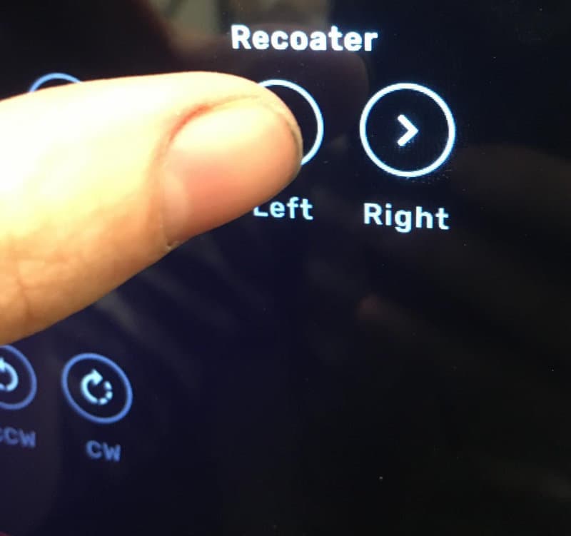 Moving the Fuse 1's recoater with the 'Motor Moves' screen
