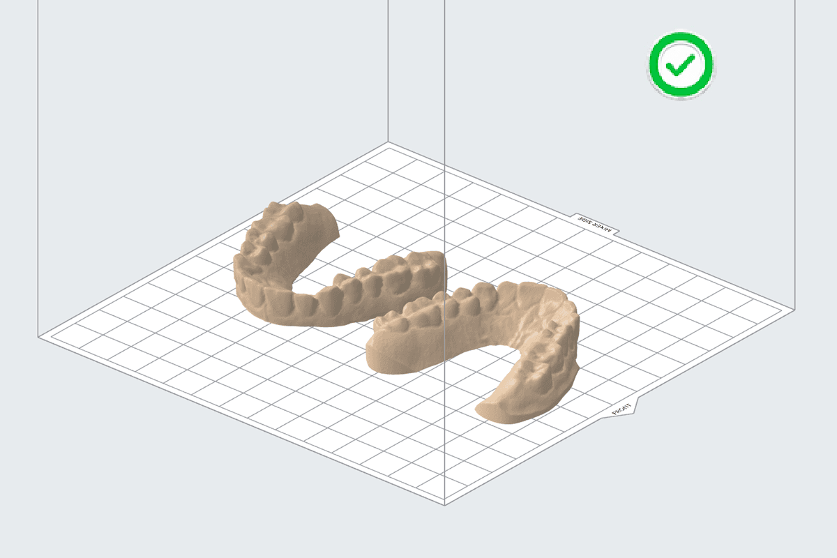 Models oriented in the center of the build scene in PreForm.