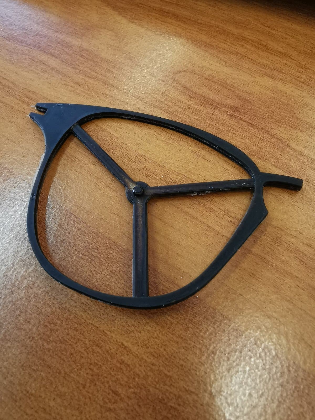 eyewear manufacturer injected part
