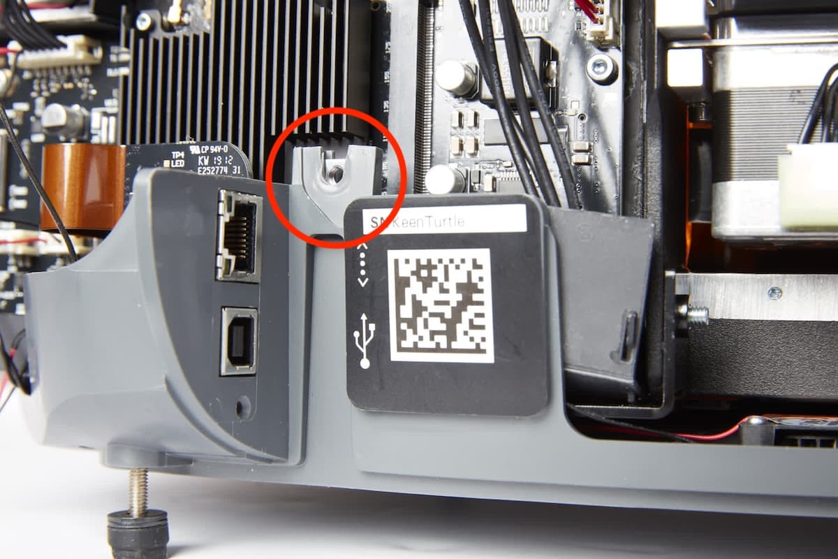 Form 3 rear shell retaining nuts location 1