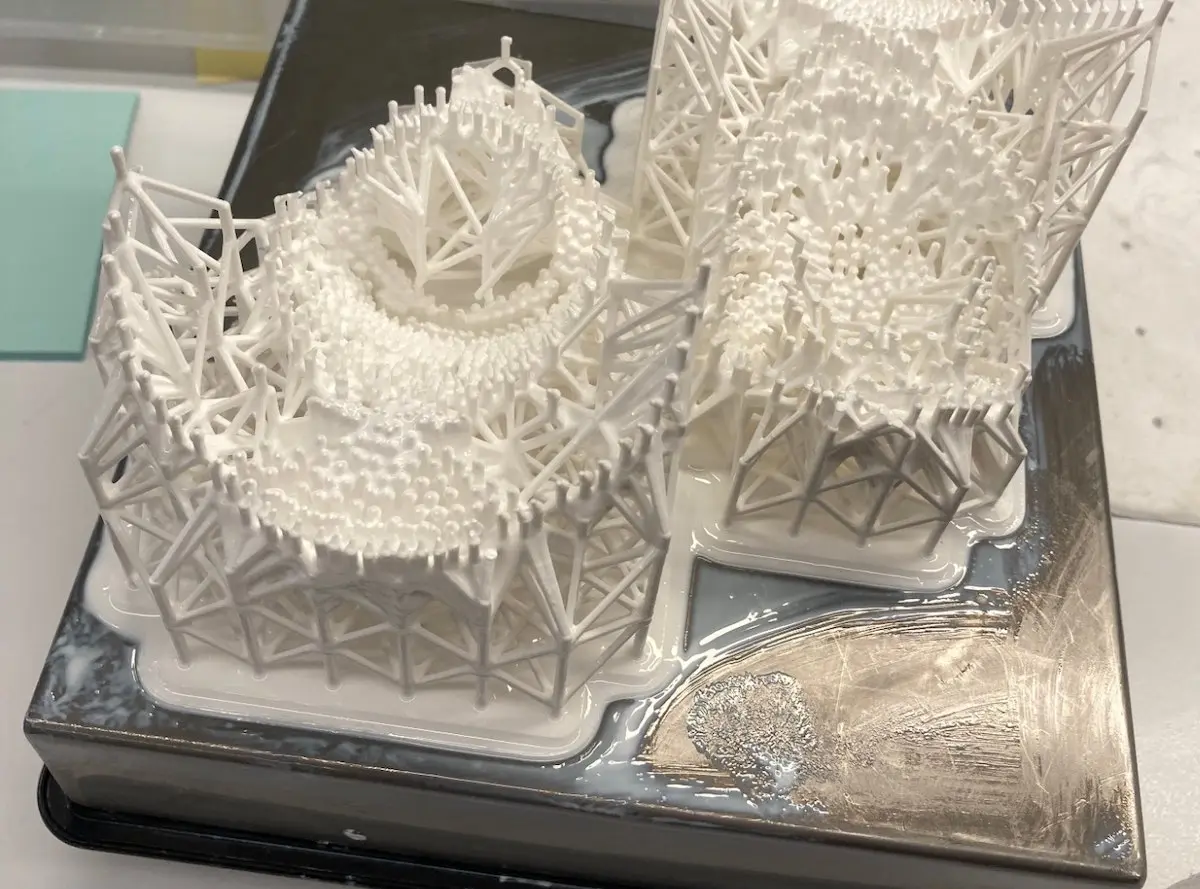 Part printed in Alumina 4N Resin that has fallen off its supports
