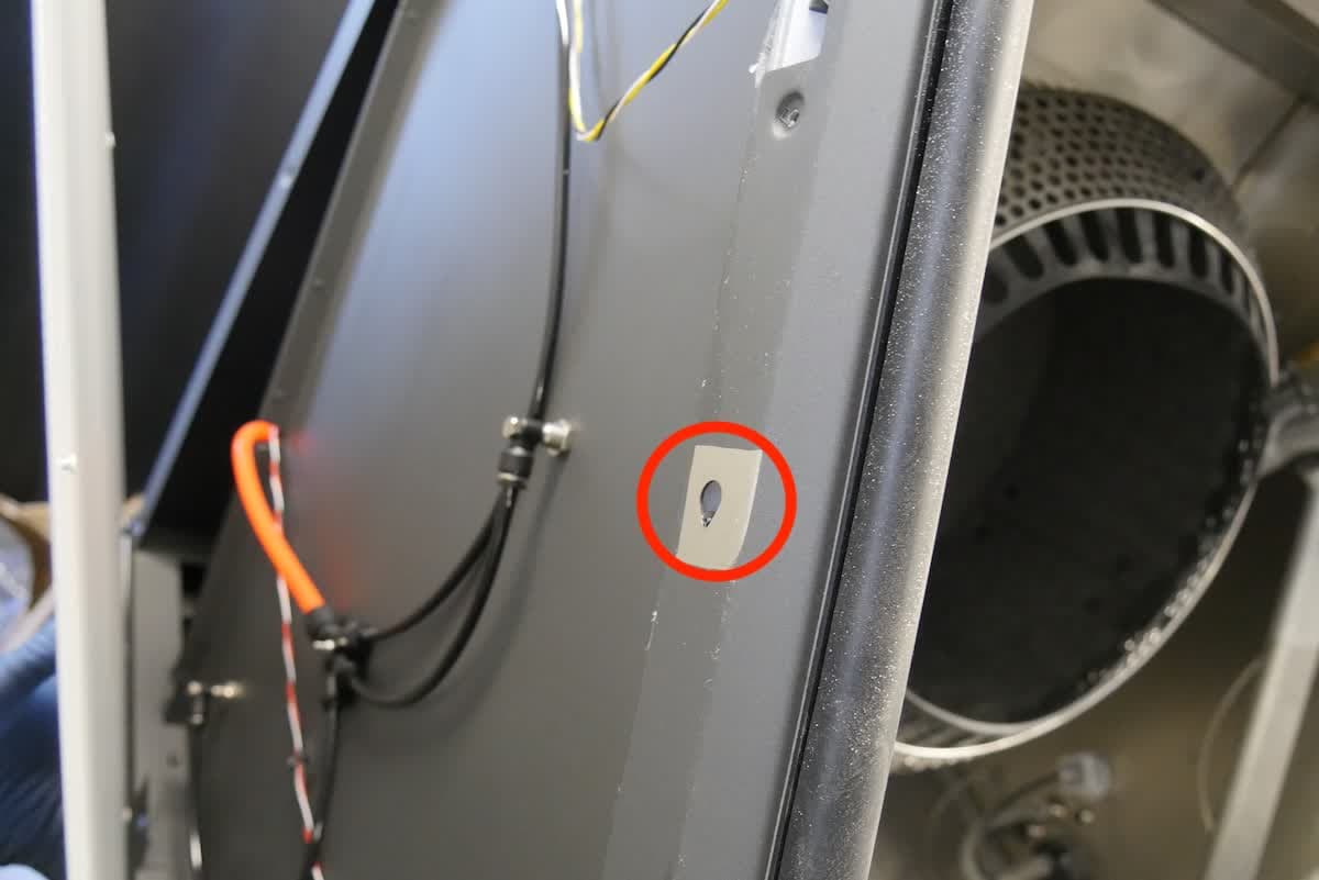 Fuse Blast left shell locating slot