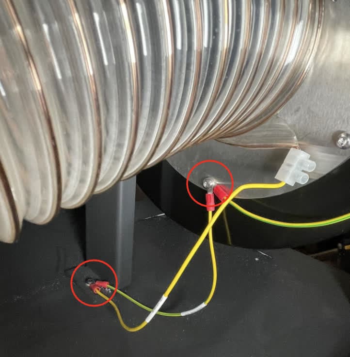 Disconnecting the Fuse Blast blower fan grounding wires