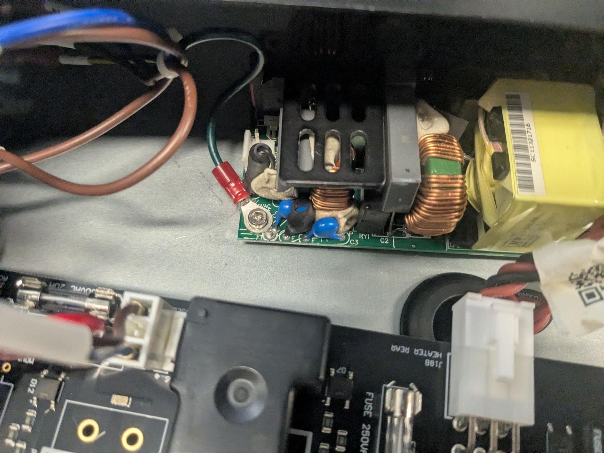 ステップ3:残りの電源ケーブルを再接続する