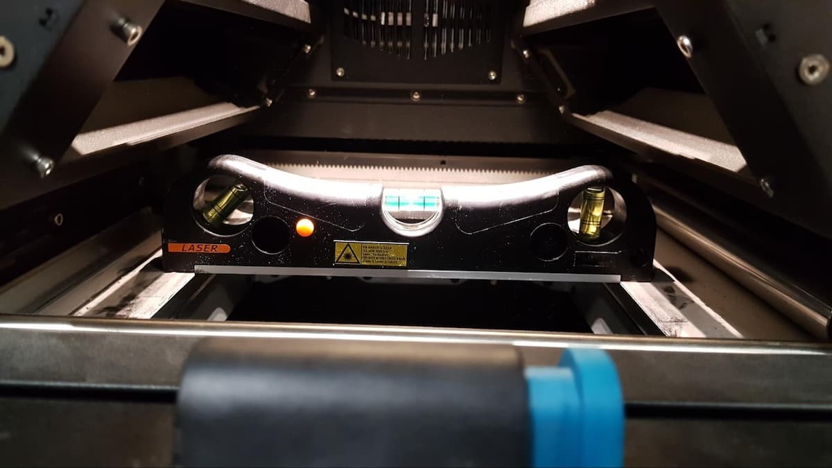 Using a spirit level to level a Fuse 1 generation printer