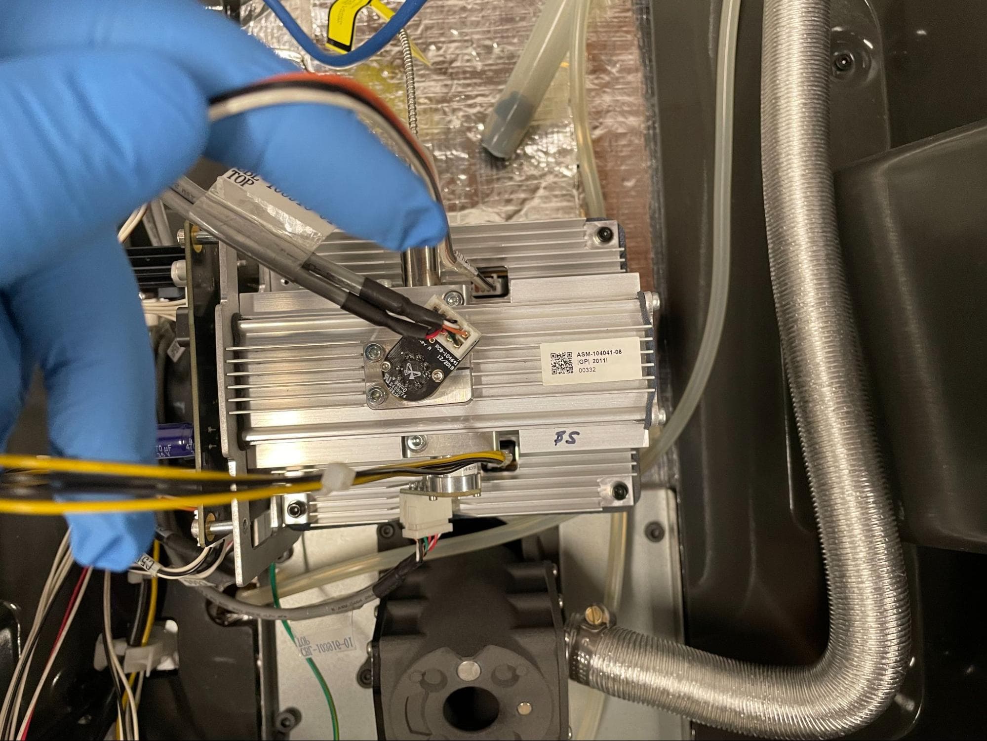 Install the new upper laser window