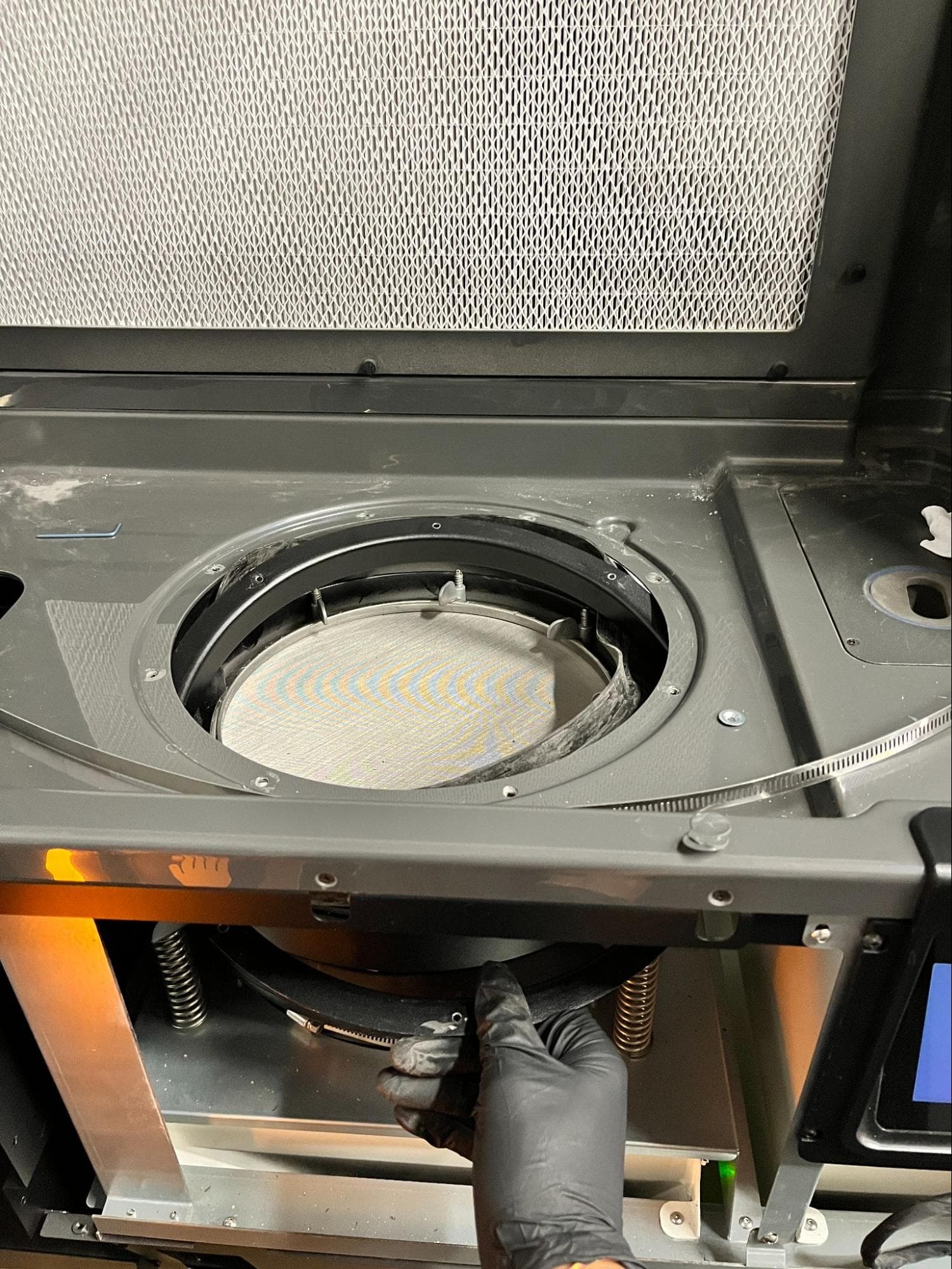 Remove the existing sifter flange & gasket
