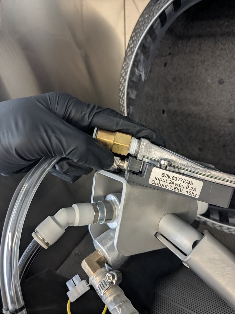 Step 5: Connect the ionizer cable to the ionizer