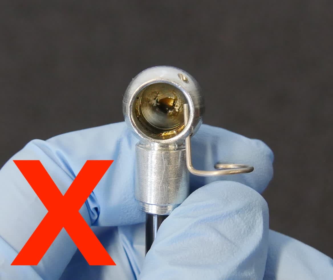 f3l-gas-spring-clip-incorrect.jpg
