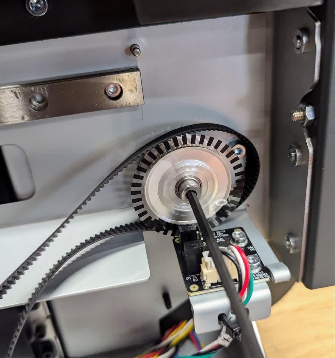 f4l-mixer-encoder-pulley.jpg