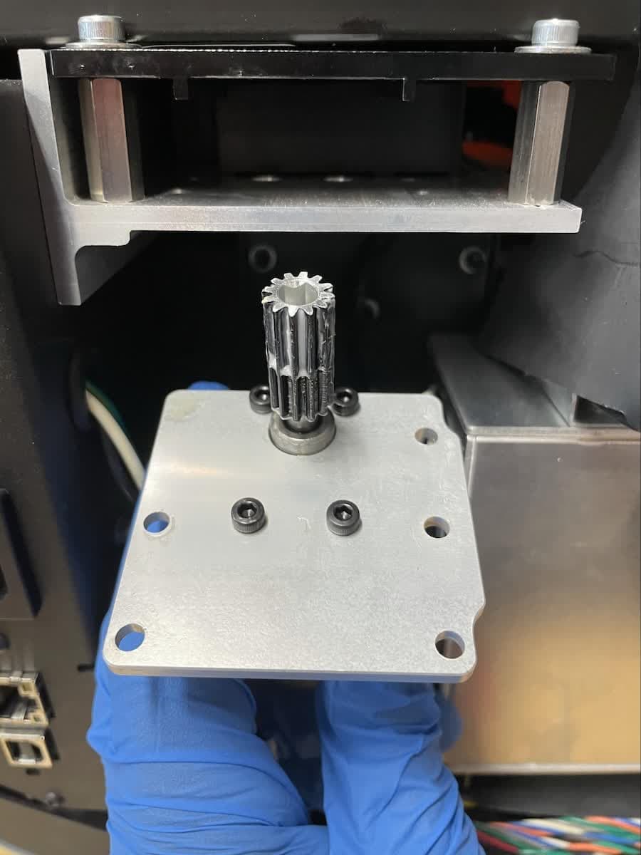 f3l-install-tensioner-motor-1.jpg