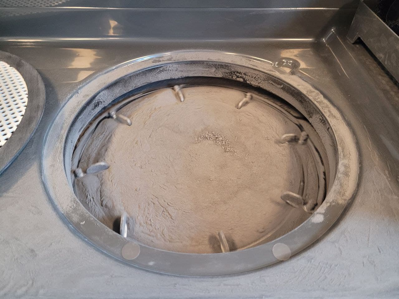 TPU 90A Powder on a Fuse Sift sifter mesh