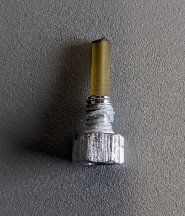 Removing the Fuse Blast Polishing System injection needle